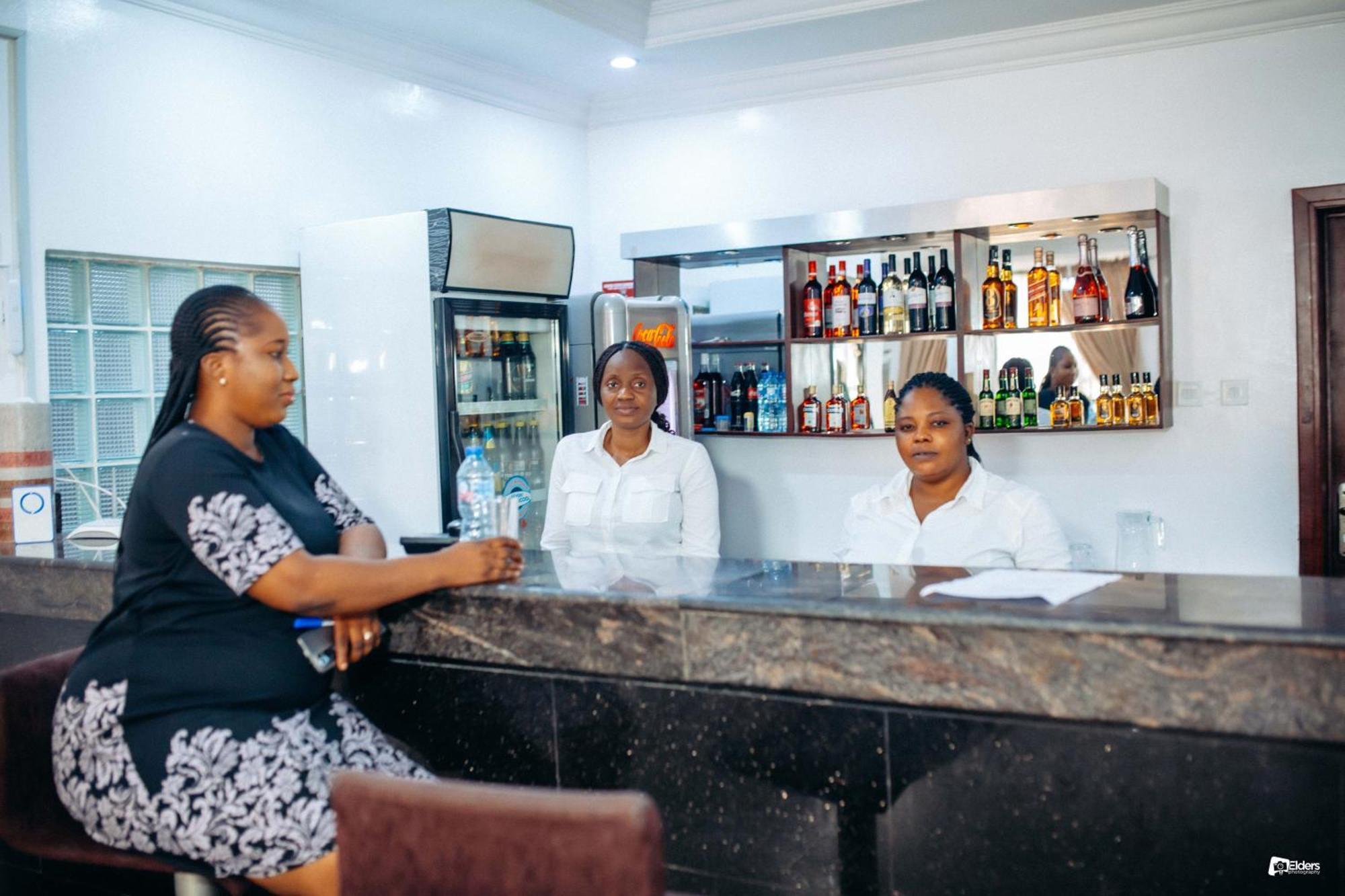 Suru Express Hotel GRA Lagos Exterior foto