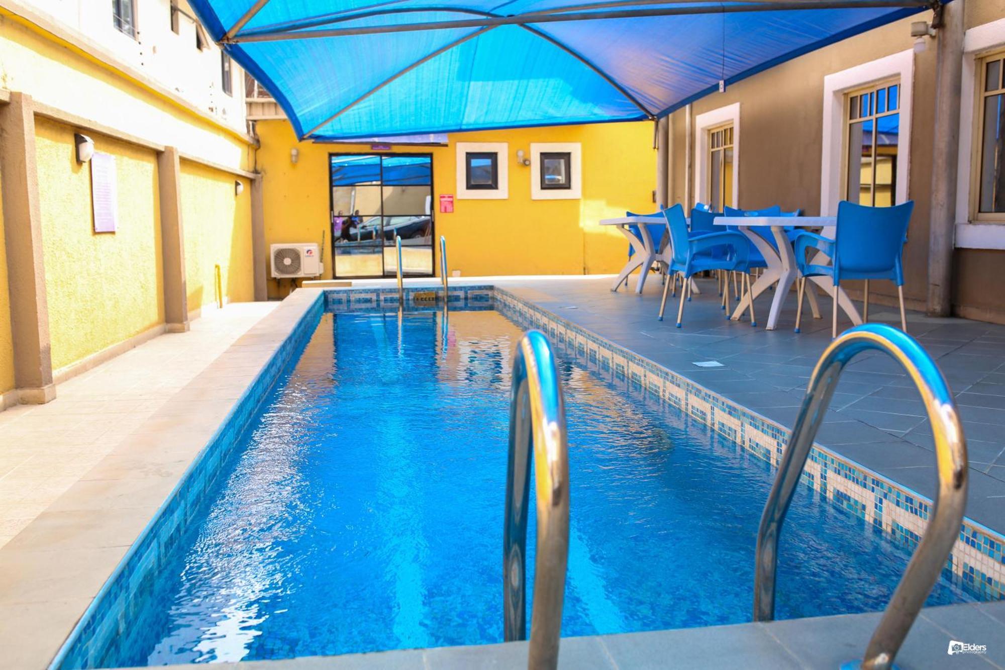 Suru Express Hotel GRA Lagos Exterior foto